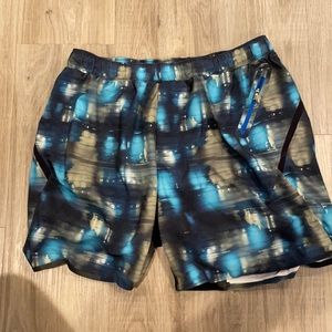 Men’s Large Lululemon shorts.